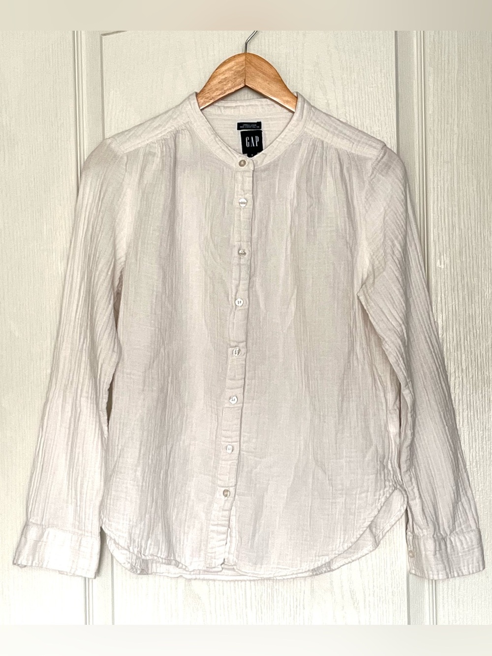 GAP White Cotton Crinkle Gauze Collarless Button Up Shirt Size M Sustainable